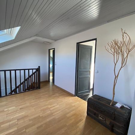 Une belle chambre au calme chez un compositeur de dessins animés Ormesson-sur-Marne Exterior foto